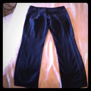 Lululemon cropped pants
